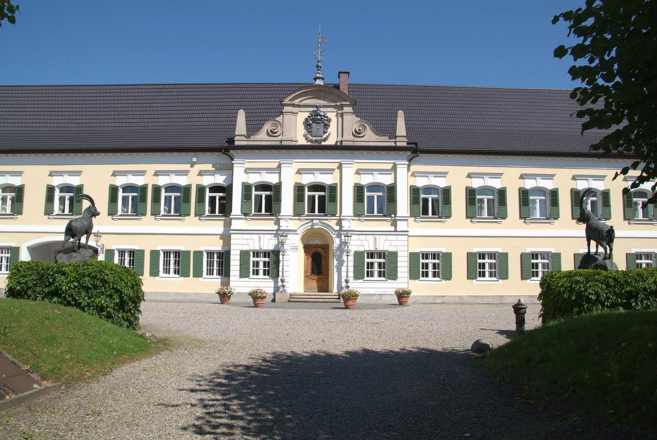 Hotel Zur Schloss-Schmiede Kuhbach  Bagian luar foto